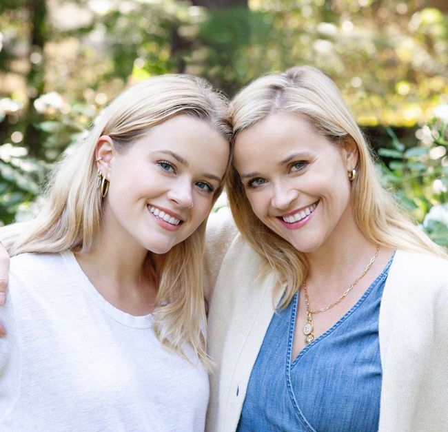 reece witherspoon daughter ava