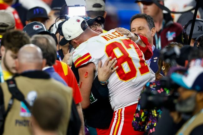Travis Kelce and mom Donna