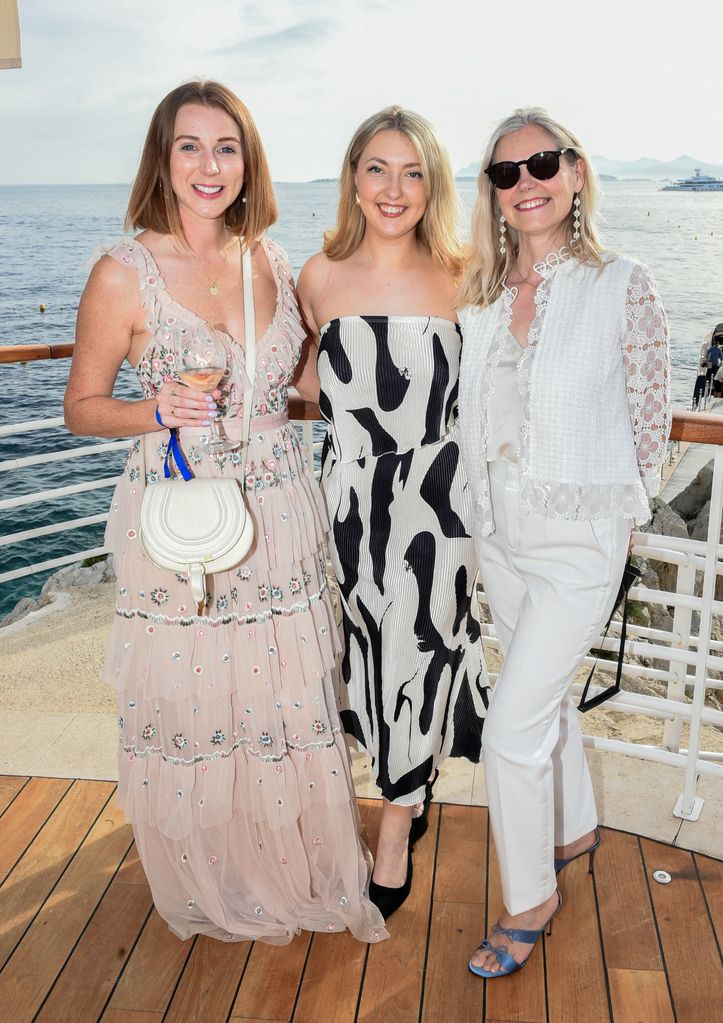 A photo of Isabelle and Emmy at the Hotel Du Cap