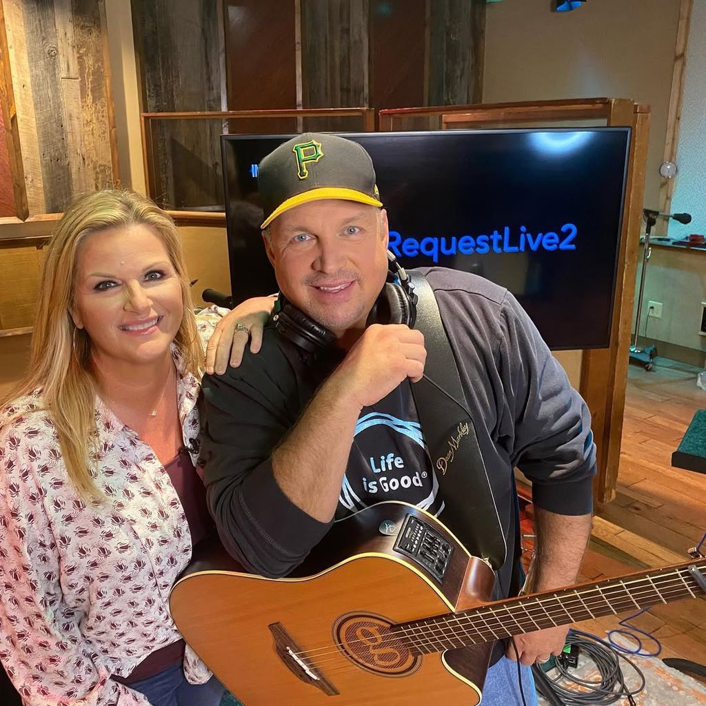 Garth Brooks and Trisha Yearwood in their home in 2020