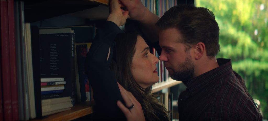 What are fans saying about the first look?