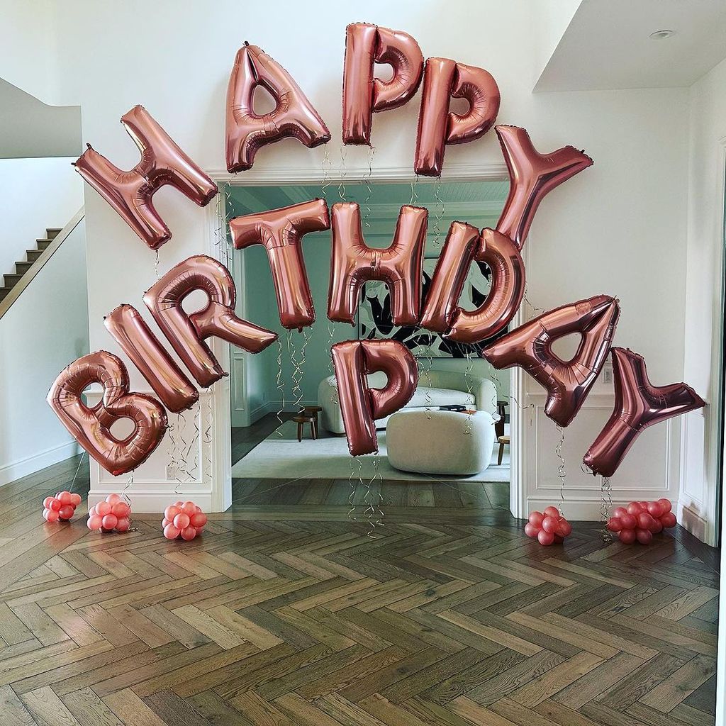 Scott also had a balloon display set up at home for his daughter's birthday