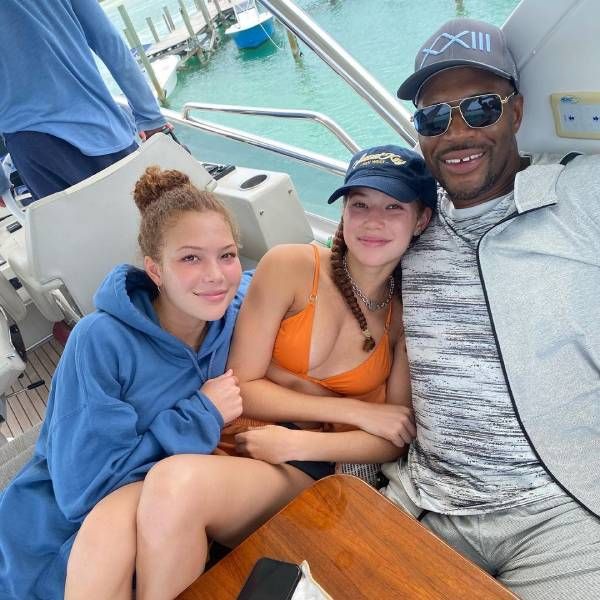 michael strahan twins vacation