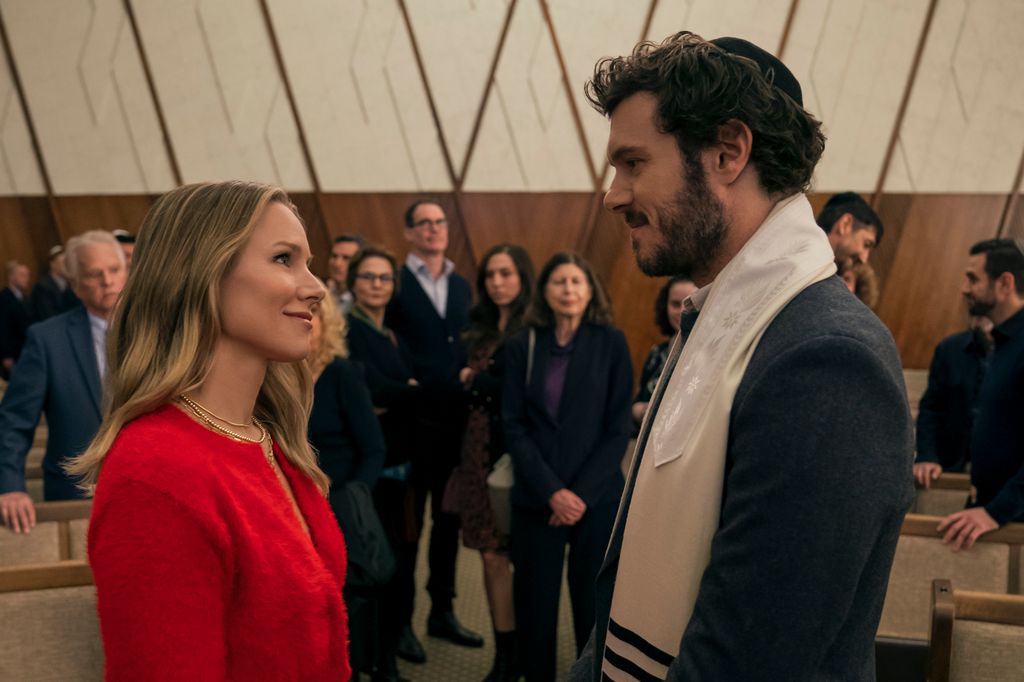 Nobody Wants This. (L to R) Kristen Bell as Joanne, Adam Brody as Noah in episode 102 of Nobody Wants This. Cr. Stefania Rosini/Netflix Â© 2024