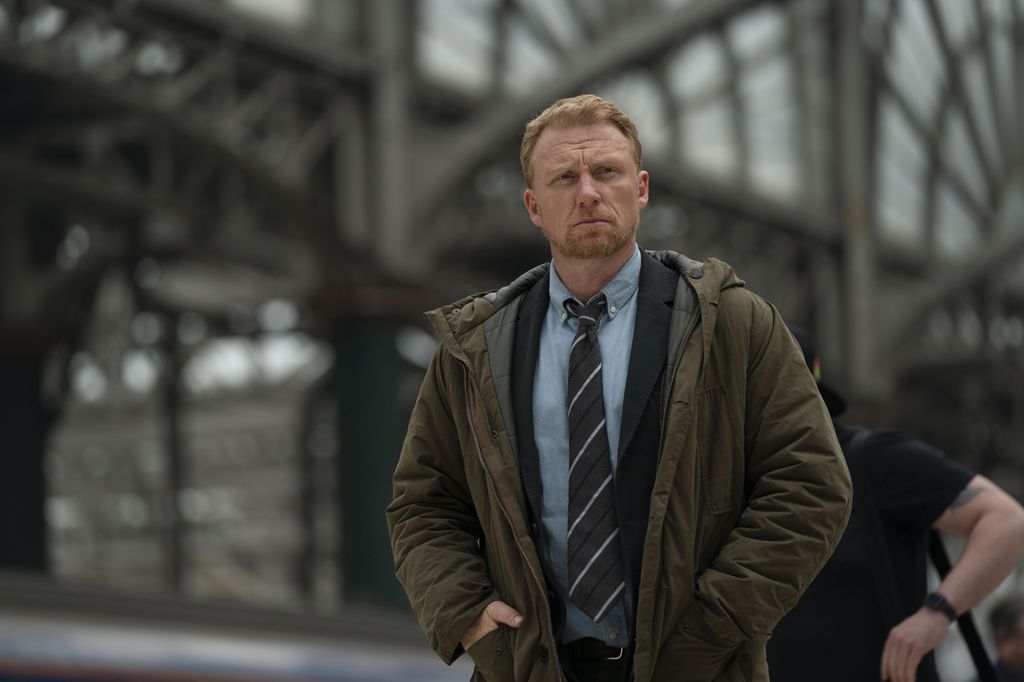 Kevin McKidd as Chris O'Neill in Six Four