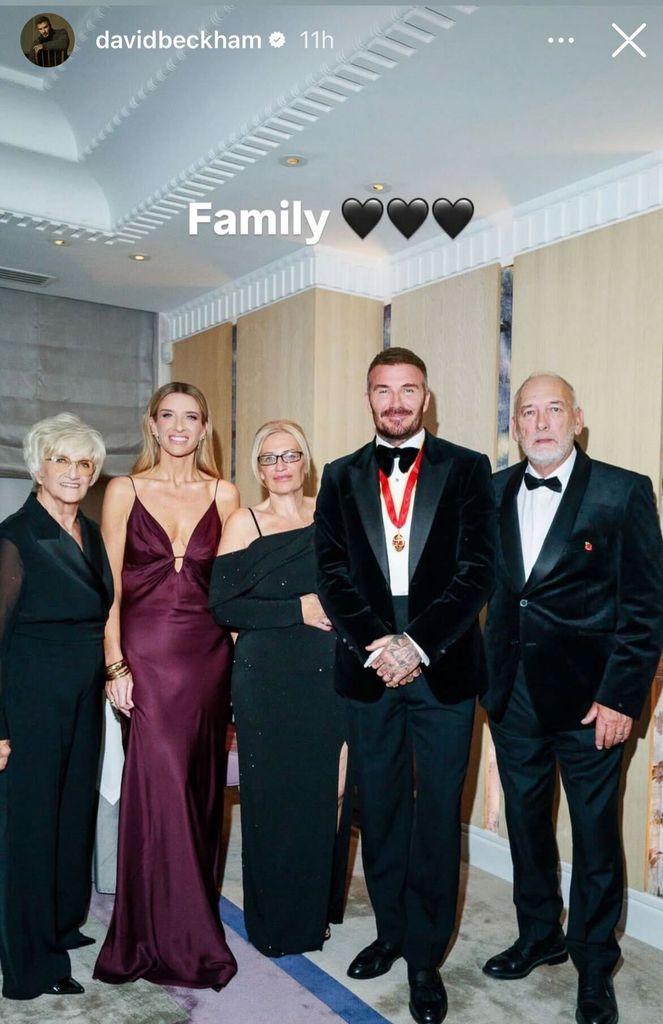 David Beckham shared a picture of his family, including sisters Lynn and Joanne, dad Ted and mother, Sandra