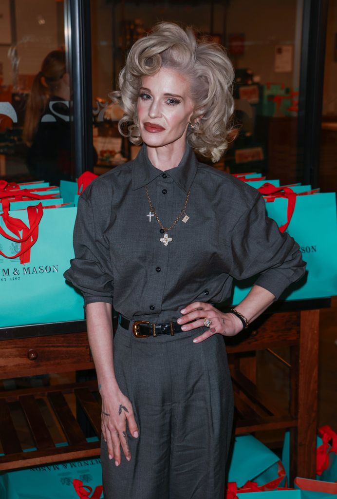 Kelly osbourne major hair transformation gray jumpsuit