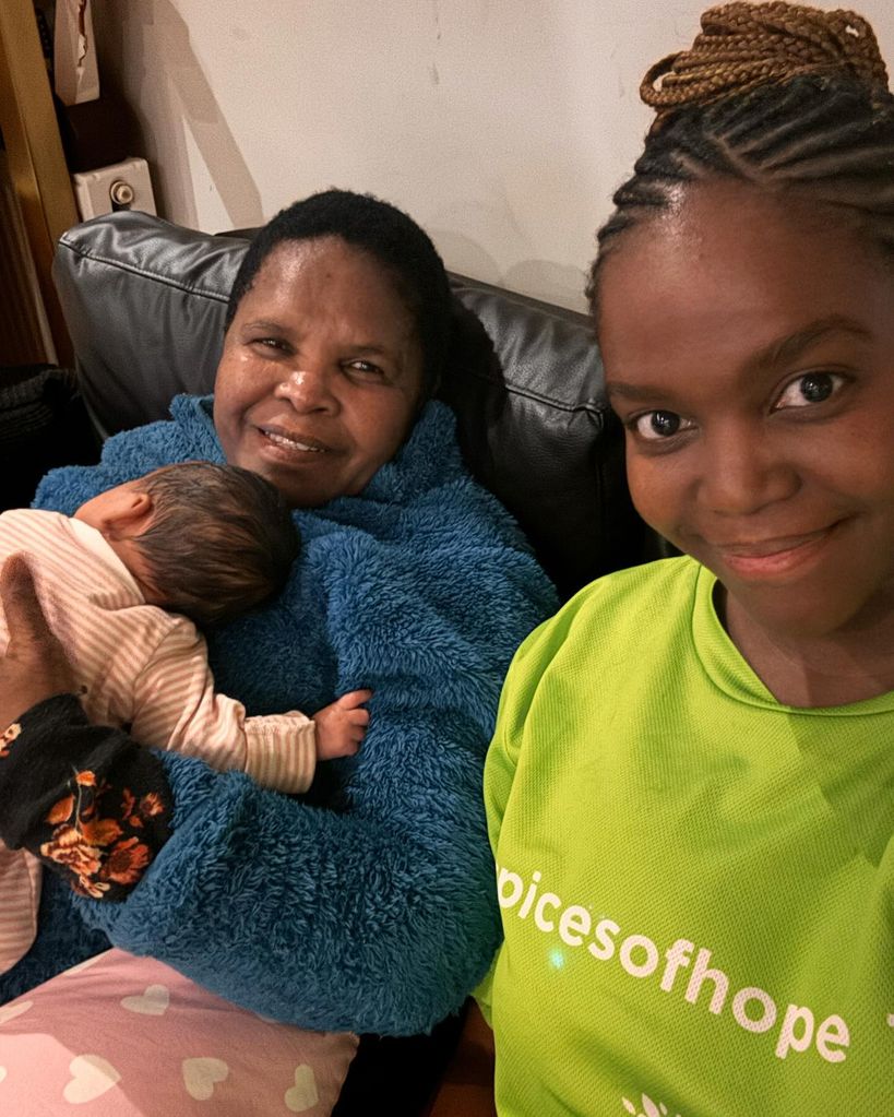 Oti with her mother Dudu and her newborn daughter