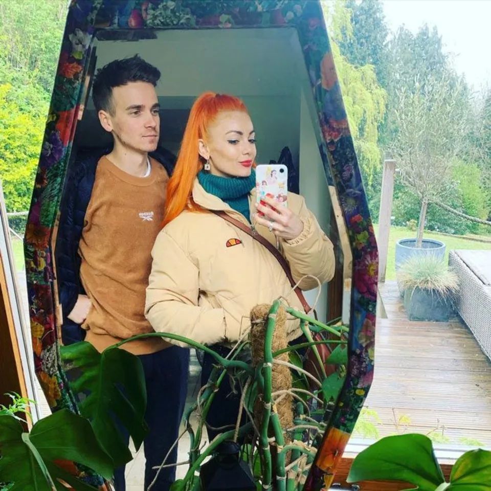 Joe Sugg and Dianne Buswell posing for a mirror selfie