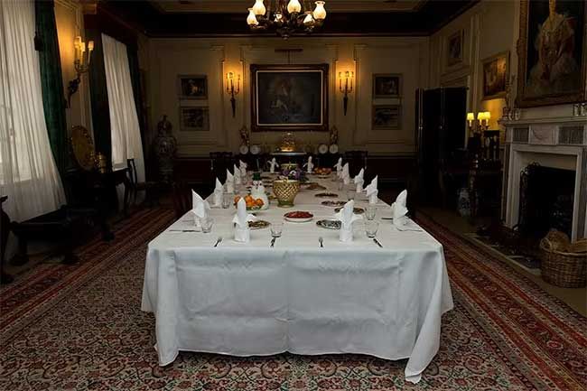 13 Clarence House dining room