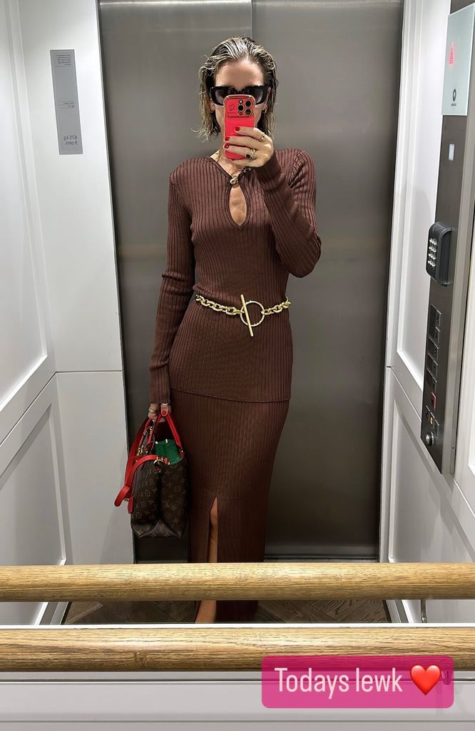 Vogue stunned in the chocolate brown co-ord