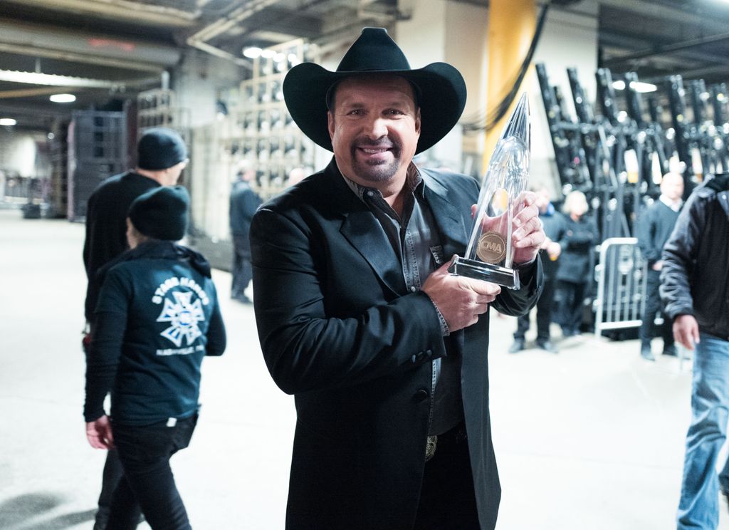 Garth Brooks di belakang panggung pada CMA Awards tahunan ke-53 di Bridgestone Arena pada 13 November 2019 