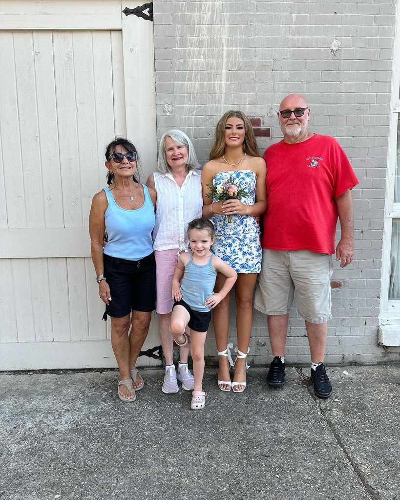Jamie Lynn Spears' mom Lynne Spears joins family celebration in a photo shared on Instagram