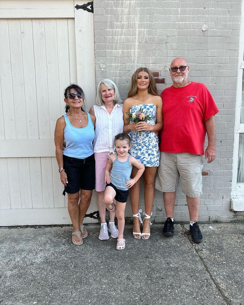 DWTS' Jamie Lynn Spears shares family reunion photos and her daughter
