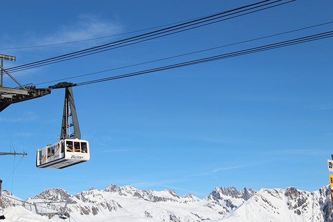 skiing cable car