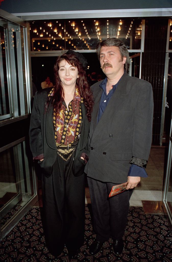 N'appelez pas Kate Bush un «reclus»: à l'intérieur de sa vie très privée avec un mari et un fils célèbres 3 Kate Bush et son mari Danny McIntosh