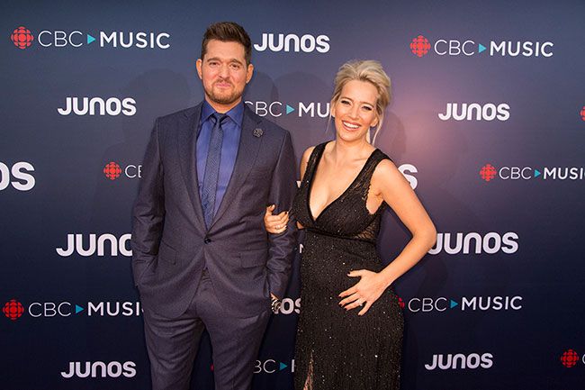 michael buble wife pregnant