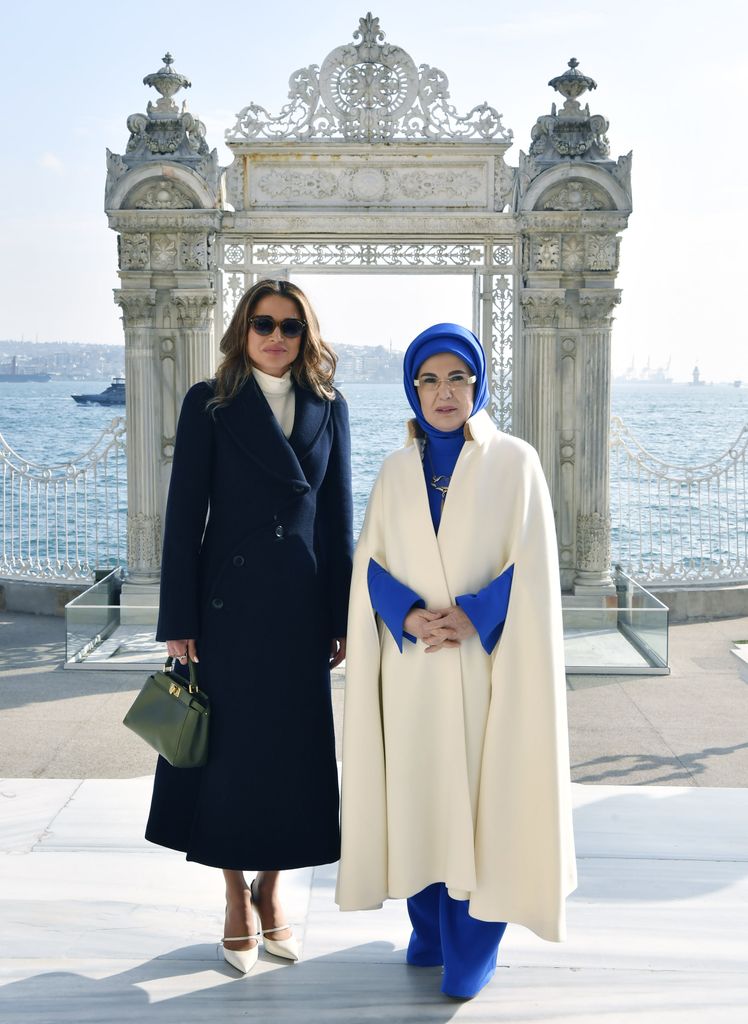 La Première Dame turque Emine Erdogan et la reine Rania au palais de Dolmabahçe à Istanbul, Turquie