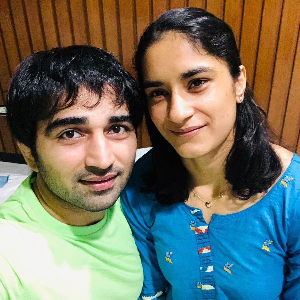 Vinesh Phogat and husband Somvir Rathee take a selfie, shared on Instagram