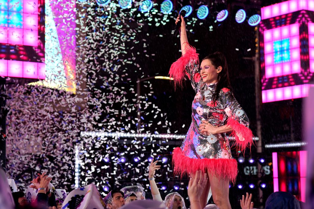 Sophie Ellis-Bextor performed her hit song 'Murder On The Dancefloor' for New York party goers on Dick Clark's New Year's Rockin' Eve with Ryan Seacrest