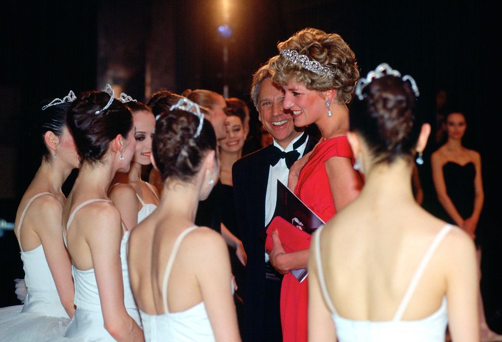 Diana, Princess Of Wales, Talking To Ballerinas From The English National Ballet After Their Gala Performance In Budapest 