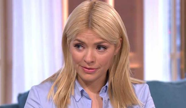 holly willoughby crying
