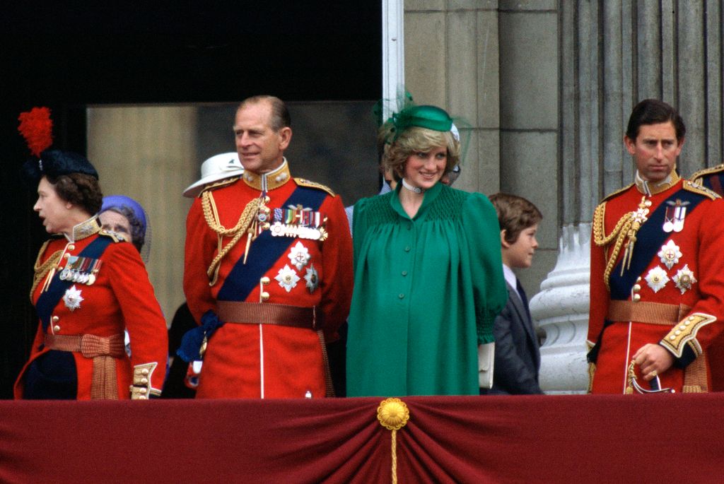 Diana in green on balcony with prince philip and prince charles