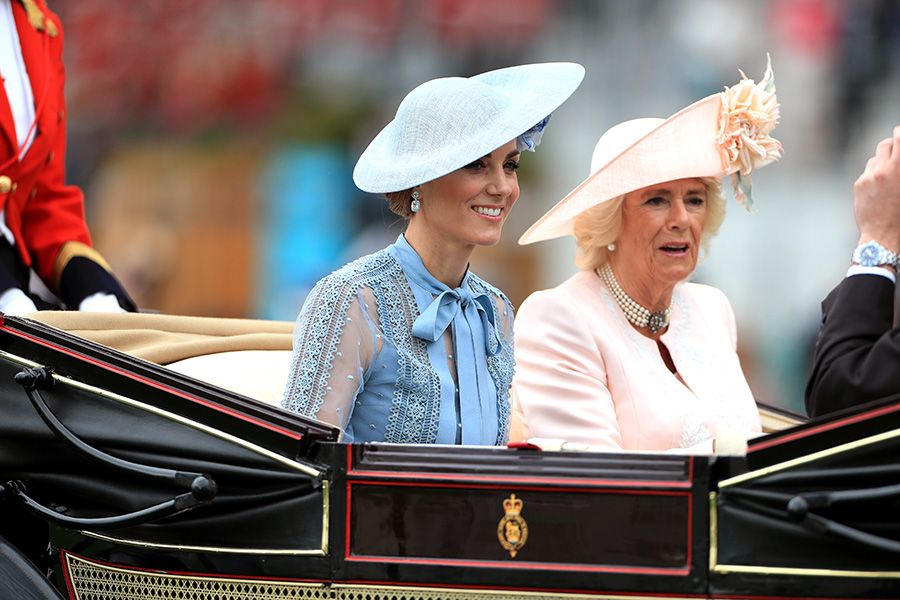 kate middleton shares carriage with camilla