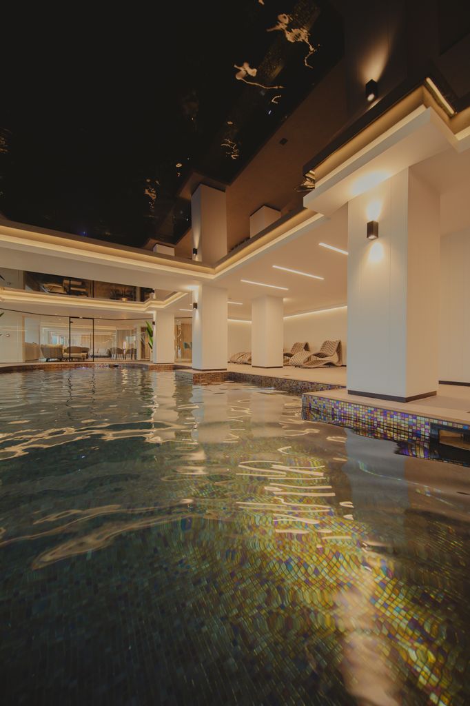 A shot of the inside of the Cairndale Spa