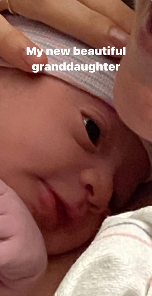 Howie Mandel shares a photo of his new granddaughter