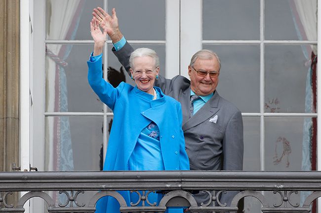 queen margrethe of denmark and prince henrik on palace balcony