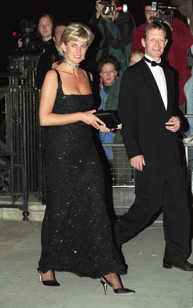 A Gala Evening To Celebrate The Tate Gallery's Centenary In London on Diana's birthday