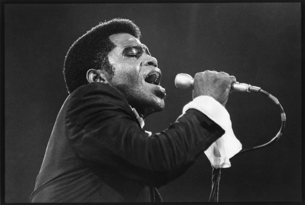 James Brown se produit au Madison Square Garden vers les années 1960 à New York, New York. 