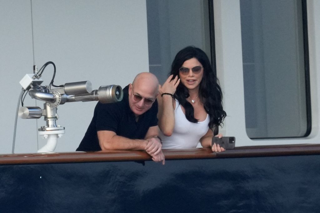 Jeff Bezos And Lauren Sanchez Look Loved Up On 500million Superyacht Hello 5148