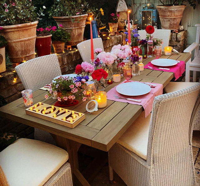 emilia fox garden table