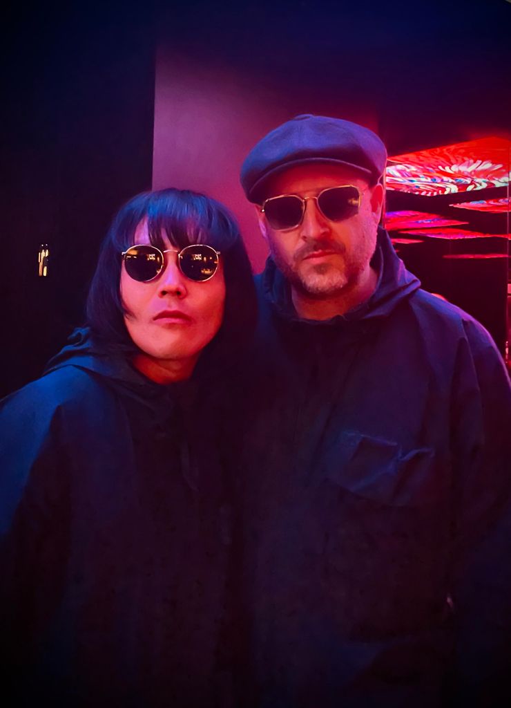 Shotoro posing for photo with Gem from Oasis