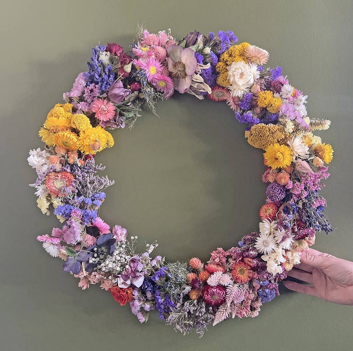 noths natural dried flower spring wreath