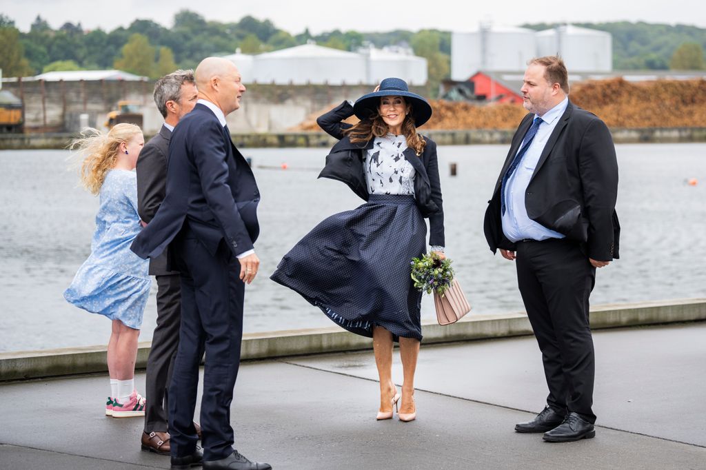 Queen Mary wore a floaty skirt by Baum und Pferdgarten