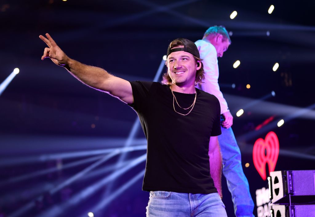 Morgan wallen is suffering from vocal fold trauma