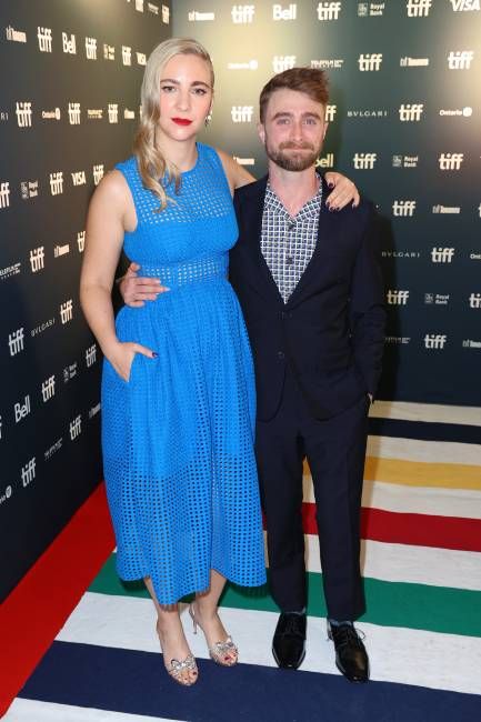 Daniel Radcliffe and Erin Darke on the red carpet of the Weird: The Al Yankovic Story premiere