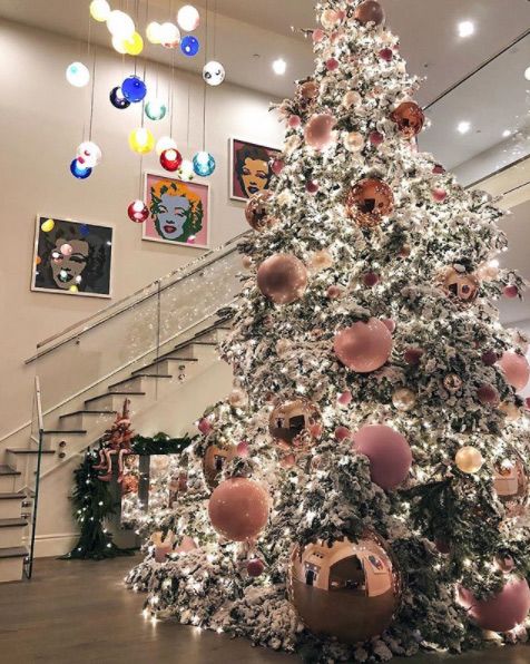 Kylie Jenner Christmas tree