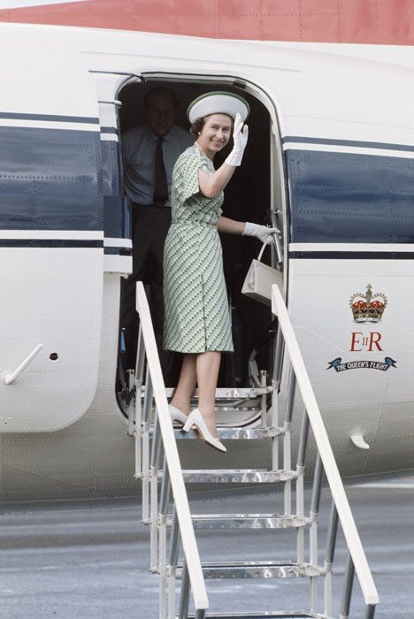 queen on plane