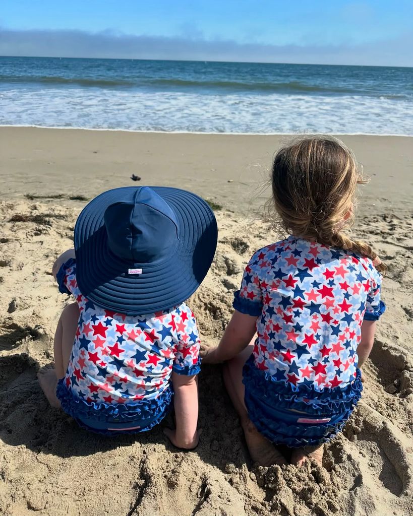 Chris Pratt and Katherine Schwarzenegger's daughters on 4th of July