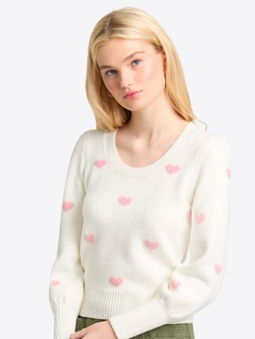 reese witherspoon heart print sweater by draper james