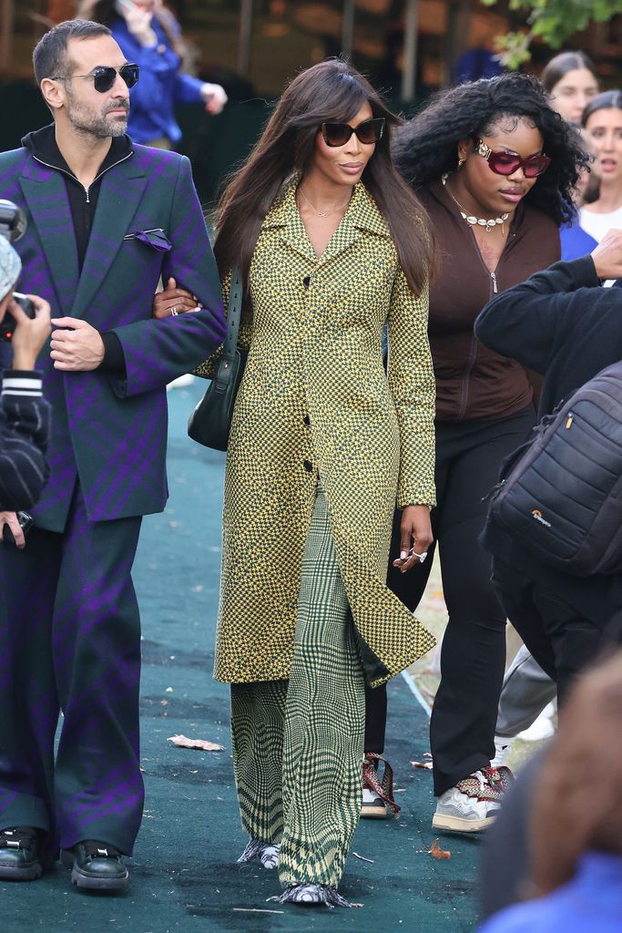 LONDON, ENGLAND - SEPTEMBER 18: Naomi Campbell attends Burberry s/s24 Collection catwalk show at Highbury Fields during London Fashion Week September 2023 on September 18, 2023 in London, England. (Photo by Neil Mockford/GC Images)