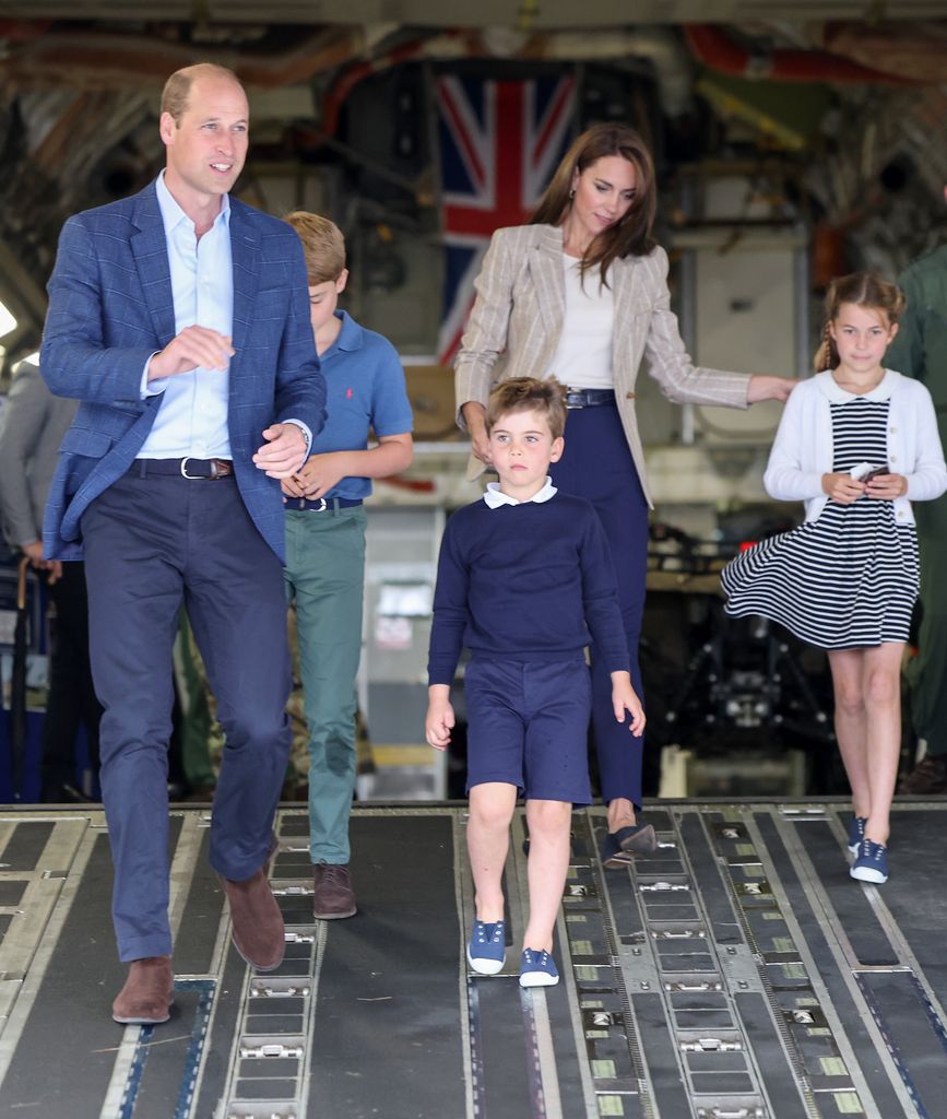 William, Kate and George, Charlotte and Louis at royal air show