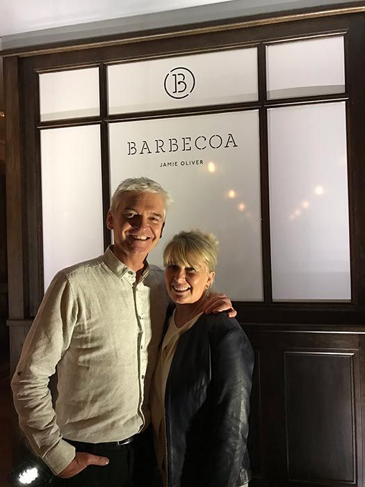 phillip schofield and wife