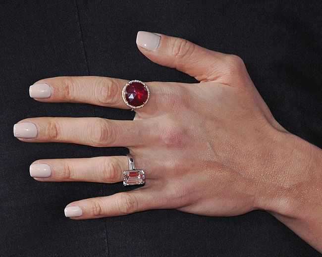 amal clooney engagement ring