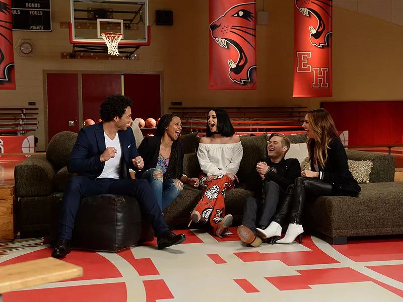 High school musical cast reunite