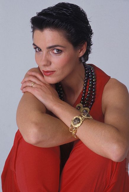 elizabeth bourgine modelling photos 1986